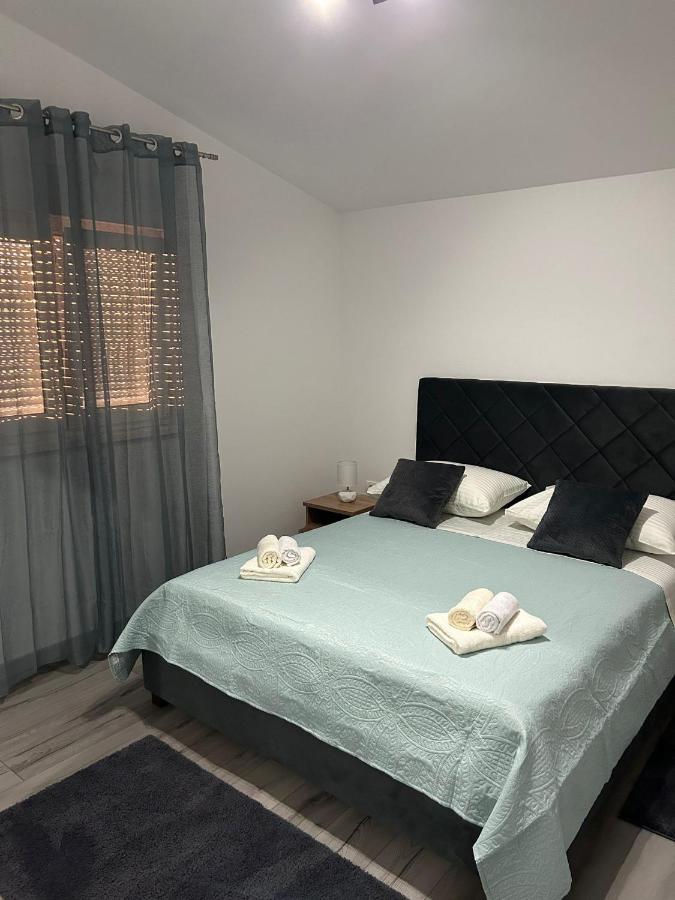 Apartment Marko With A Beautiful View Of The Sea Kastel Sucurac ภายนอก รูปภาพ