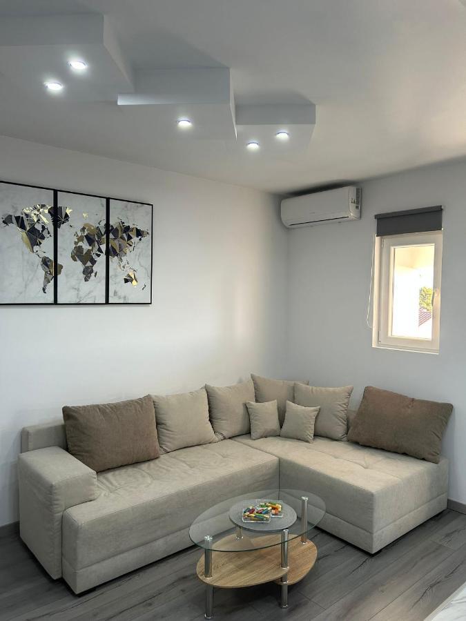 Apartment Marko With A Beautiful View Of The Sea Kastel Sucurac ภายนอก รูปภาพ